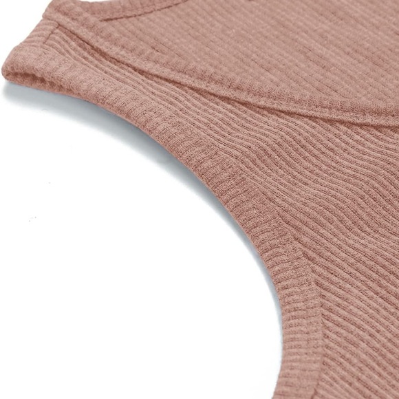 Tank top blush size medium - Picture 2 of 4